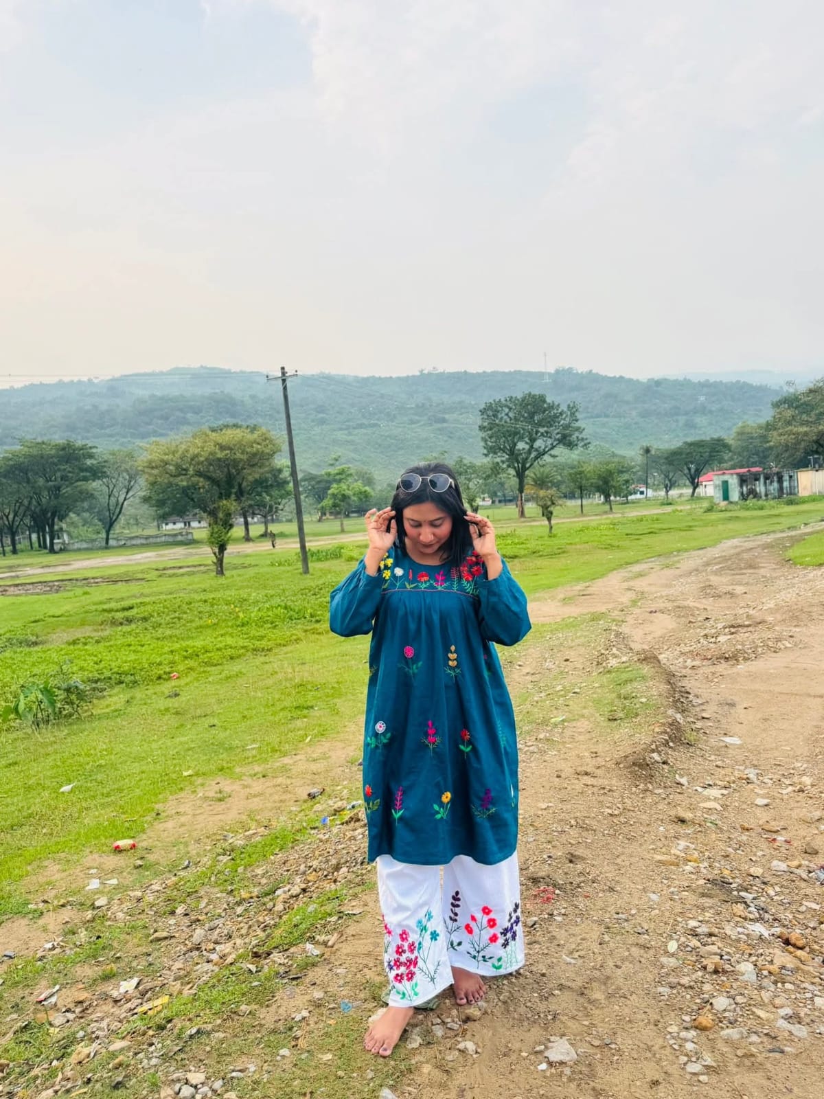 আঁখি আক্তার আমাদের এমব্রয়ডারি গাউনে